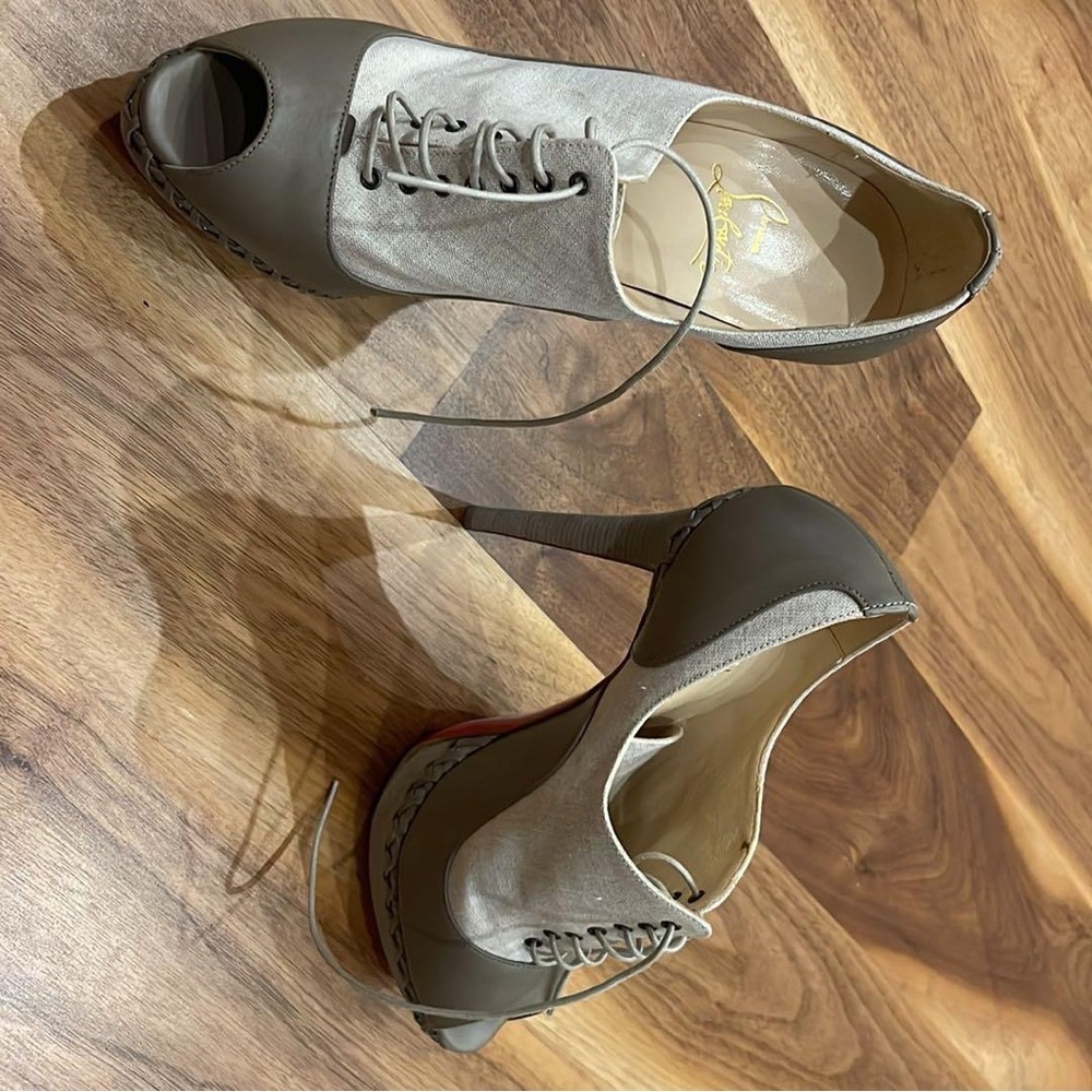 Elegant Gray Peep-Toe Heels